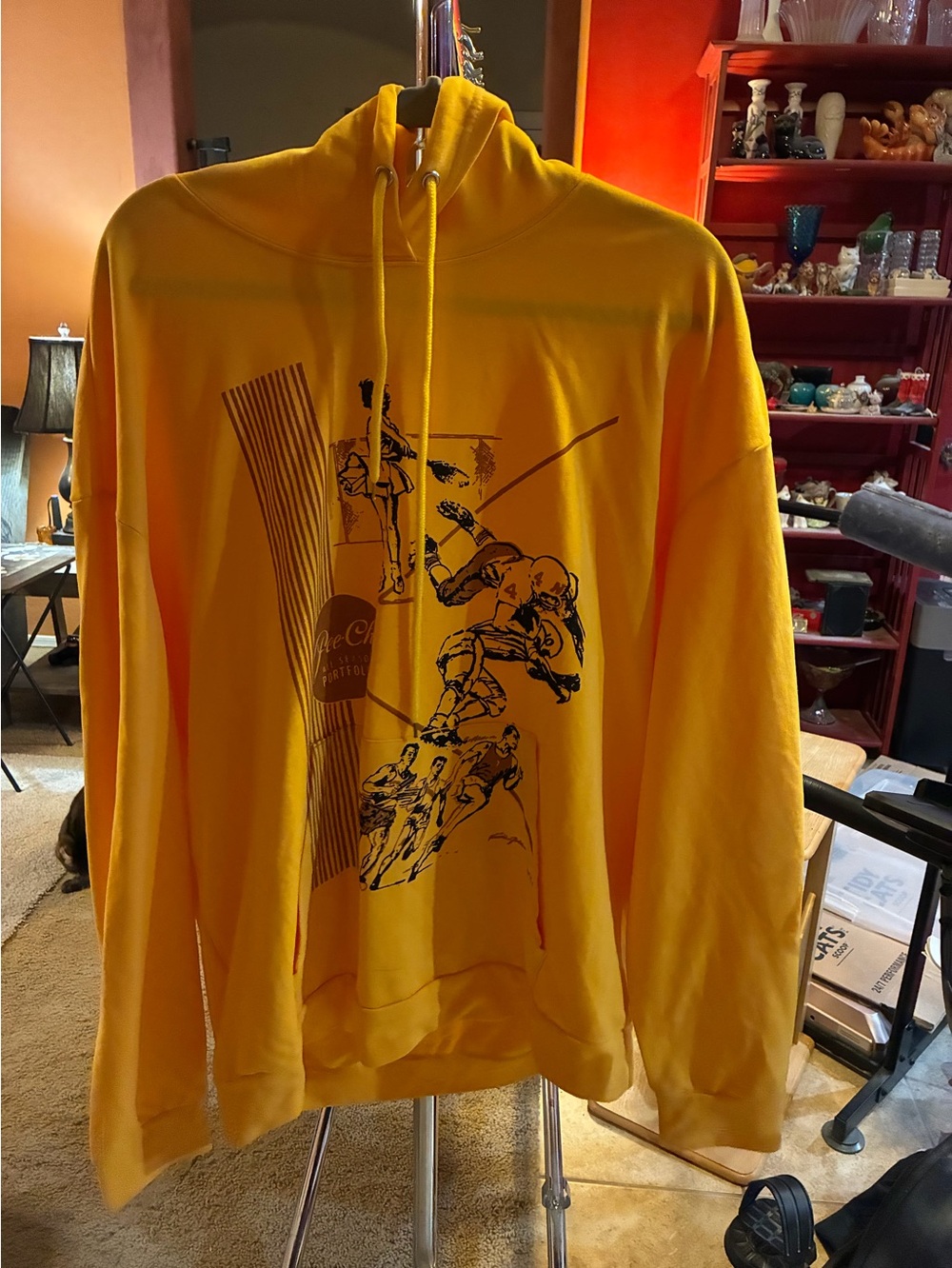 Pee  Chee All Season PORTFOLIO Graphic Sweatshirt with Sports Illustrated NWOT